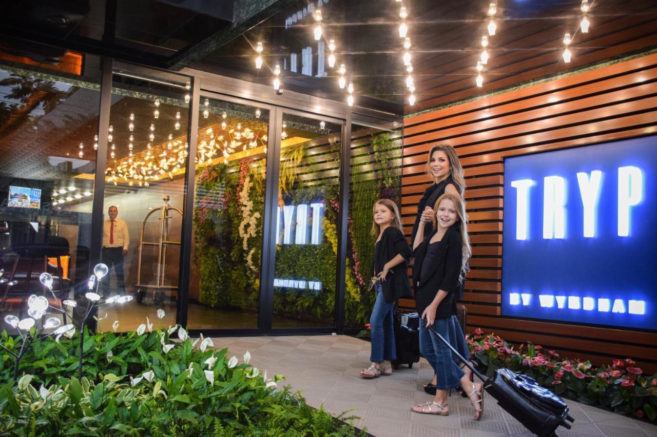 Готель Tryp By Wyndham Santa Cruz Санта-Крус-де-ла-Сьєрра Екстер'єр фото